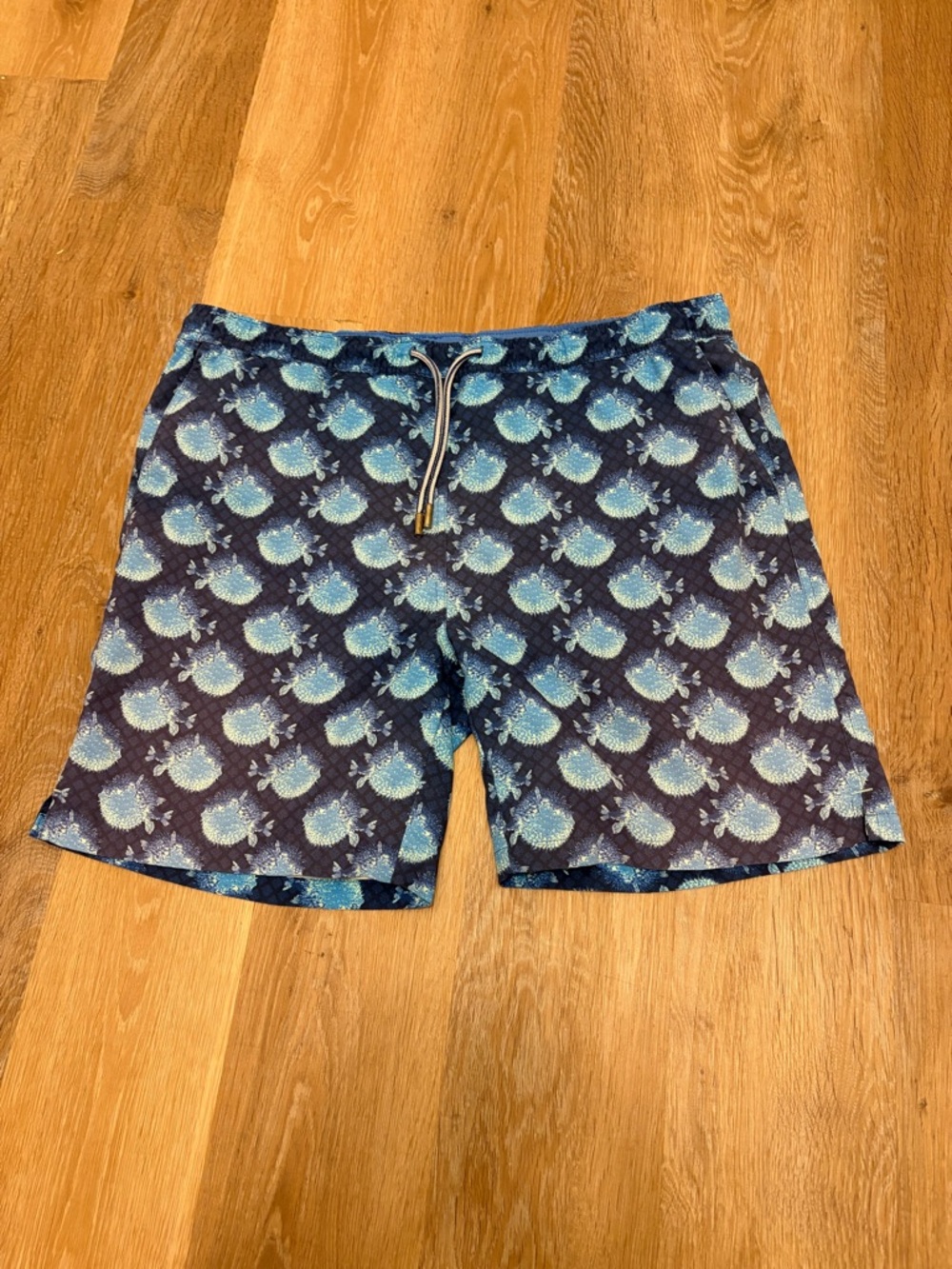 Peter Millar Crown Swim Trunks Blue Puffer Fish Men's ~Size XL